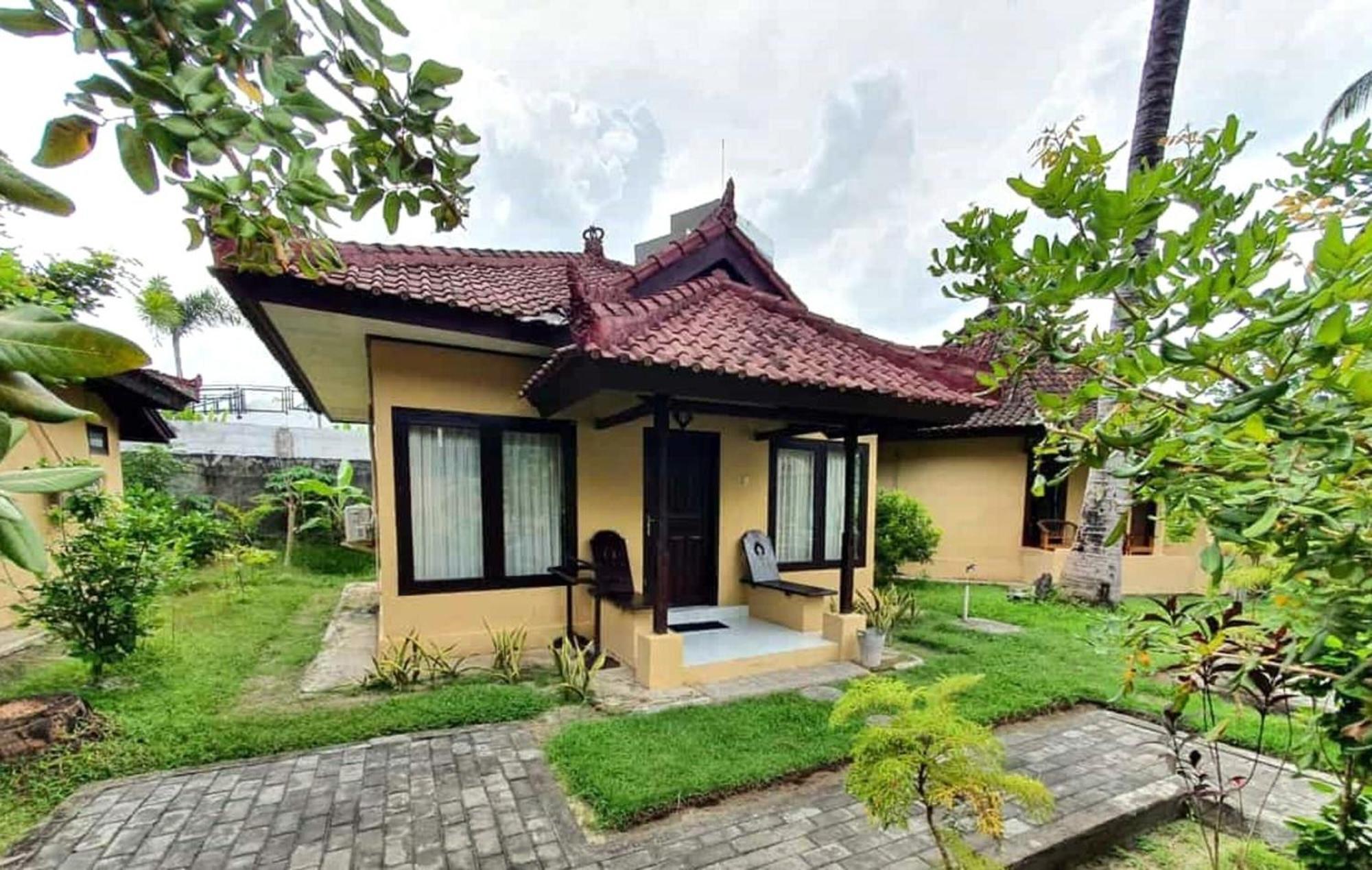 Gguesthouse Kuta  Exterior photo